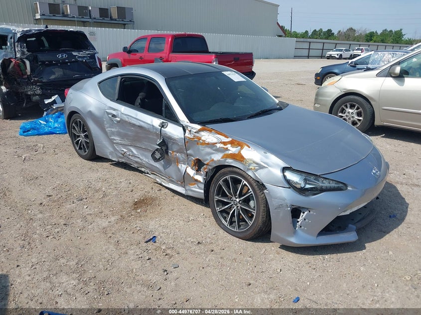 2017 Toyota Gt86 VIN JF1ZNAA13H8709336 IAAI salvage auction — RIGHT SIDE, Salvage Title, sold $1,600 on 2026-07-16 (photo 1)
