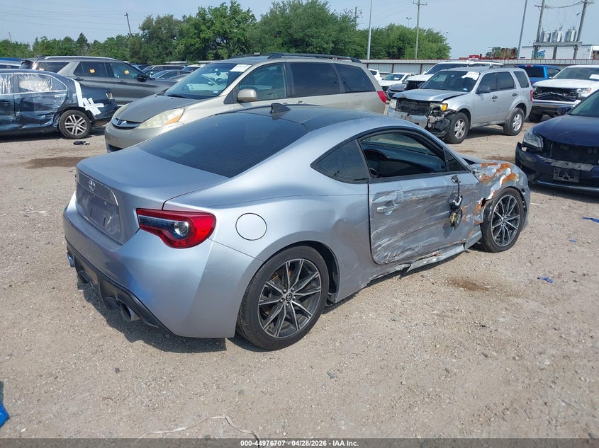 2017 Toyota Gt86 VIN JF1ZNAA13H8709336 IAAI salvage auction — RIGHT SIDE, Salvage Title, sold $1,600 on 2026-07-16 (photo 4)