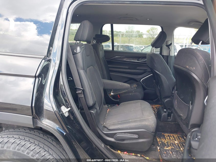 2022 Jeep Grand cherokee VIN 1C4RJKAG6N8559301 IAAI salvage auction — HAIL, Salvage (Iowa), sold $12,250 on 2026-08-11 (photo 8)