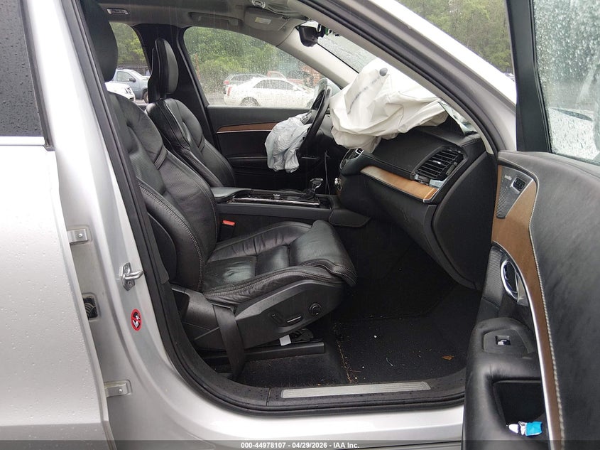 2017 Volvo Xc90 VIN YV4A22PL1H1162989 IAAI salvage auction — FRONT END, Salvage (South Carolina), sold $6,250 on 2026-07-14 (photo 5)