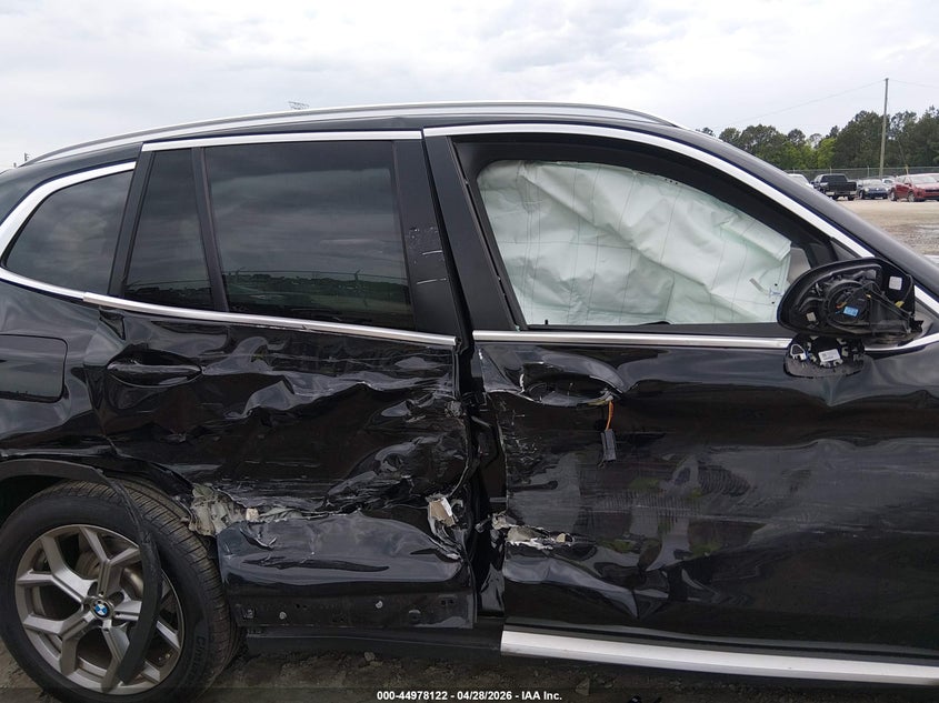2022 BMW X3 VIN 5UX53DP00N9K62628 IAAI salvage auction — RIGHT SIDE, Salvage Title, sold $10,300 on 2026-08-02 (photo 6)