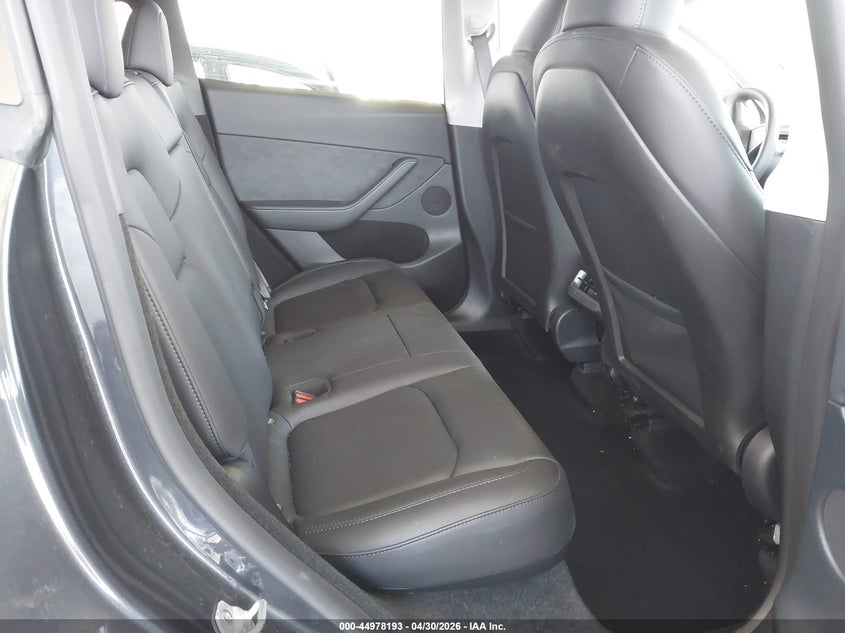 2024 Tesla Model y VIN 7SAYGDED6RF132764 IAAI salvage auction — SIDE, Salvage (California), sold $12,350 on 2026-07-16 (photo 8)