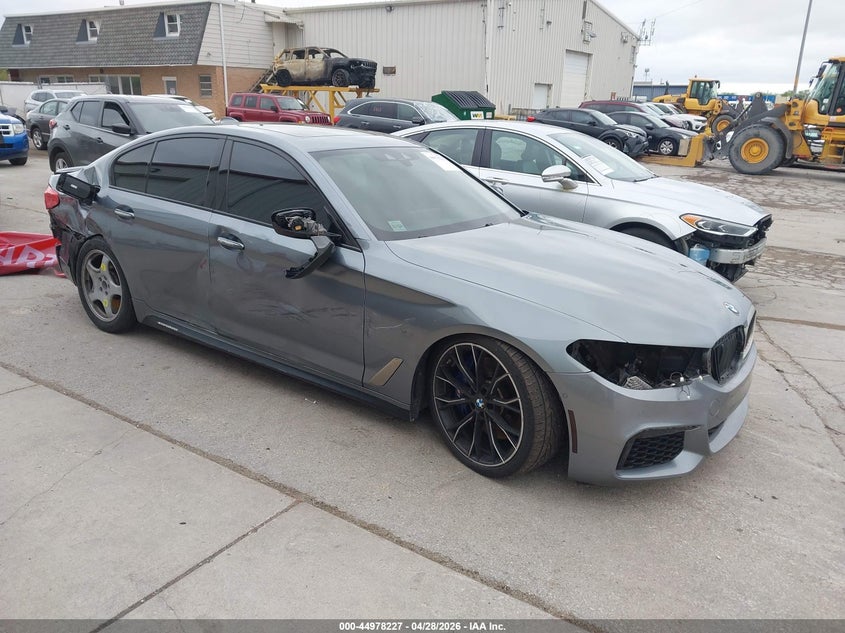 2018 BMW 5er VIN WBAJB9C50JB287272 IAAI salvage auction — FRONT & REAR, Salvage (Illinois), sold $8,400 on 2026-07-14 (photo 1)