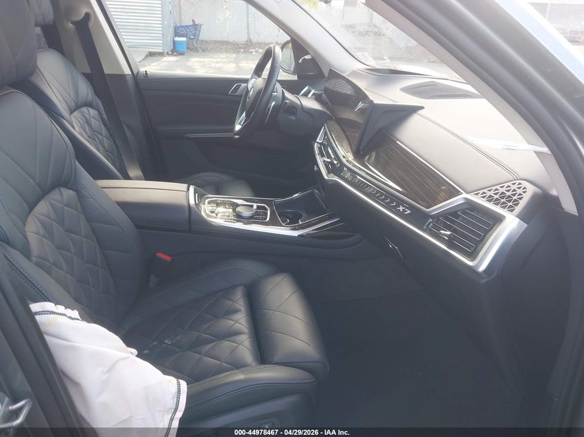 2025 BMW X7 VIN 5UX23EM00S9W58440 IAAI salvage auction — FRONT END, Mv-907A (New York), sold $35,950 on 2026-07-14 (photo 5)