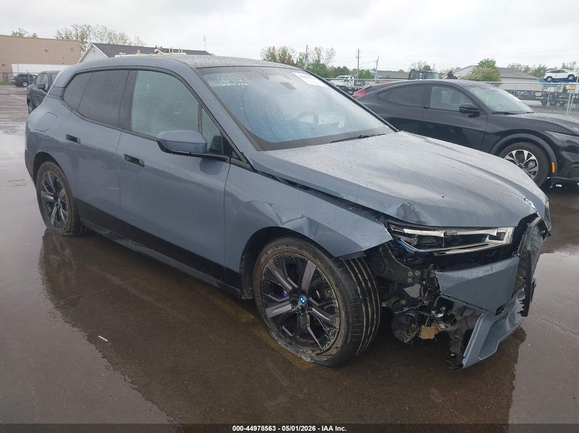 2023 BMW Ix VIN WB533CF05PCM54813 IAAI salvage auction — FRONT END, Salvage (Ohio), sold $20,300 on 2026-07-28 (photo 1)