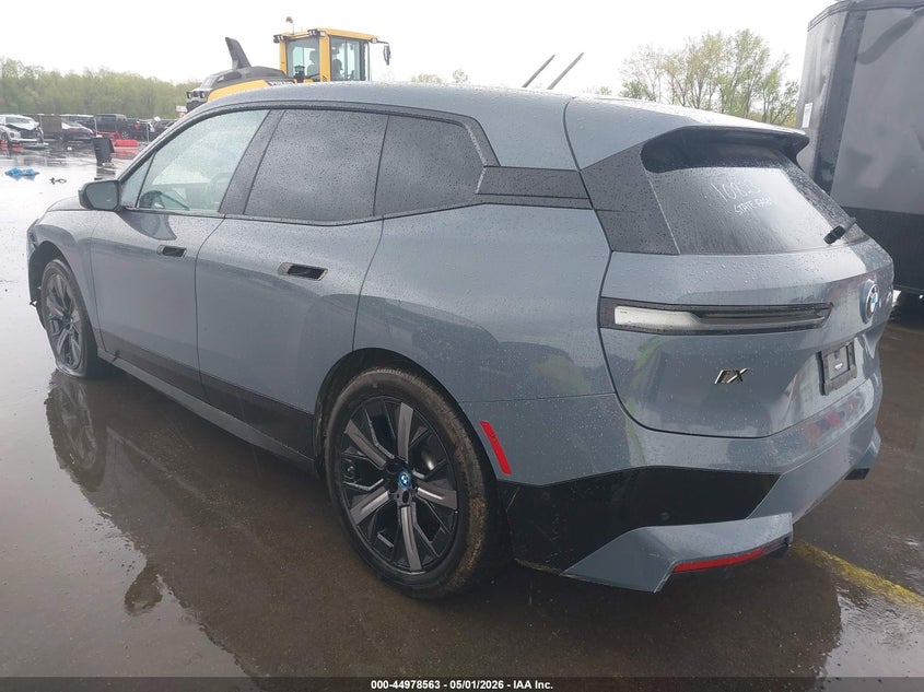 2023 BMW Ix VIN WB533CF05PCM54813 IAAI salvage auction — FRONT END, Salvage (Ohio), sold $20,300 on 2026-07-28 (photo 3)