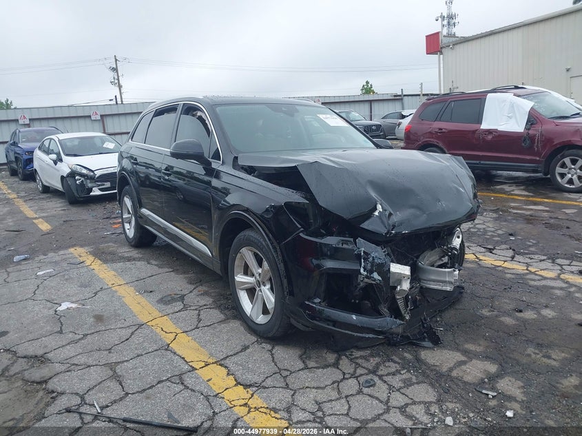 2021 Audi Q7 VIN WA1AJBF71MD033356 IAAI salvage auction — FRONT END, Salvage Title, sold $5,900 on 2026-07-29 (photo 1)
