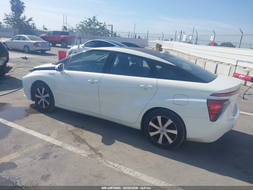 2019 Toyota Mirai VIN JTDBVRBD0KA005677 IAAI salvage auction — RIGHT SIDE, Salvage Title, sold $225 on 2026-07-08 (photo 3)