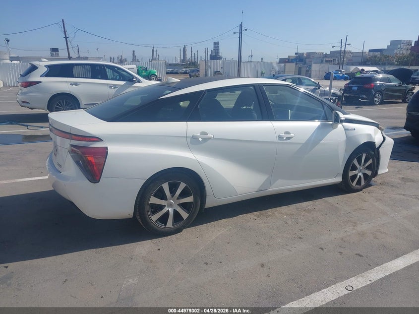 2019 Toyota Mirai VIN JTDBVRBD0KA005677 IAAI salvage auction — RIGHT SIDE, Salvage Title, sold $225 on 2026-07-08 (photo 4)