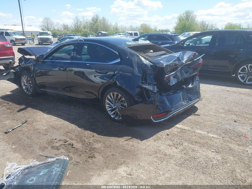 2025 Lexus ES VIN 58AFA1C12SU060928 IAAI salvage auction — FRONT & REAR, Salvage (Iowa), sold $7,200 on 2026-07-29 (photo 3)