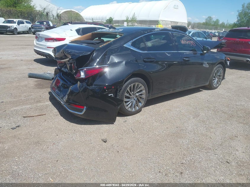 2025 Lexus ES VIN 58AFA1C12SU060928 IAAI salvage auction — FRONT & REAR, Salvage (Iowa), sold $7,200 on 2026-07-29 (photo 4)
