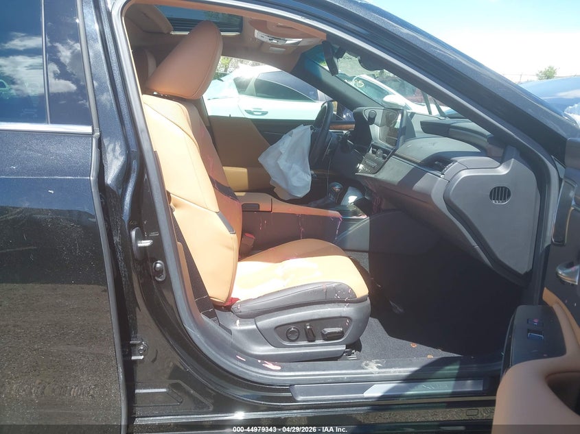 2025 Lexus ES VIN 58AFA1C12SU060928 IAAI salvage auction — FRONT & REAR, Salvage (Iowa), sold $7,200 on 2026-07-29 (photo 5)