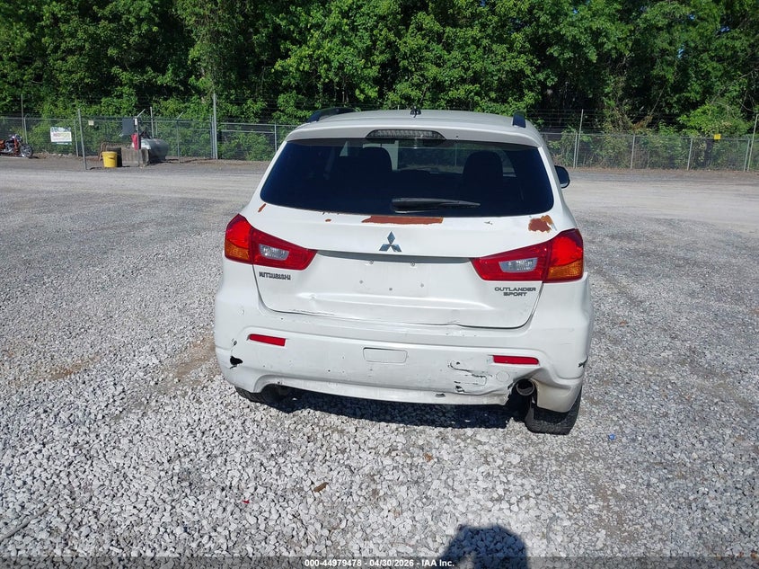 2011 Mitsubishi Outlander VIN JA4AP4AU7BZ013717 IAAI salvage auction — UNKNOWN, Salvage (Kentucky), sold $350 on 2026-07-11 (photo 6)