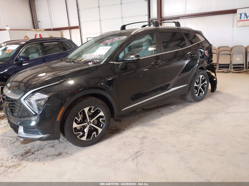 2023 Kia Sportage VIN KNDPVCAG3P7030883 IAAI salvage auction — REAR END, Salvage Title, sold $8,300 on 2026-07-17 (photo 2)
