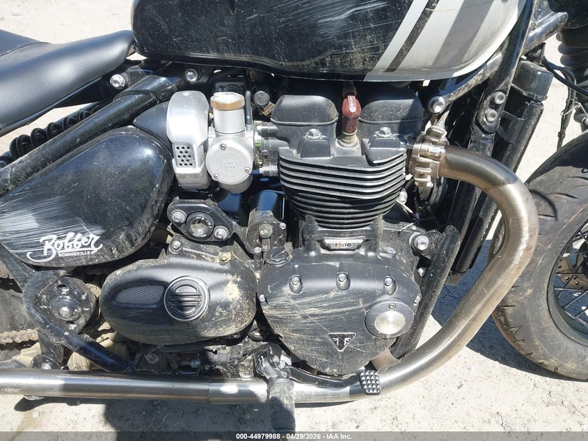 2024 Triumph motorcycle Bonneville VIN SMTD53HL9RTBP6838 IAAI salvage auction — SIDE, Salvage (California), sold $3,850 on 2026-07-29 (photo 8)