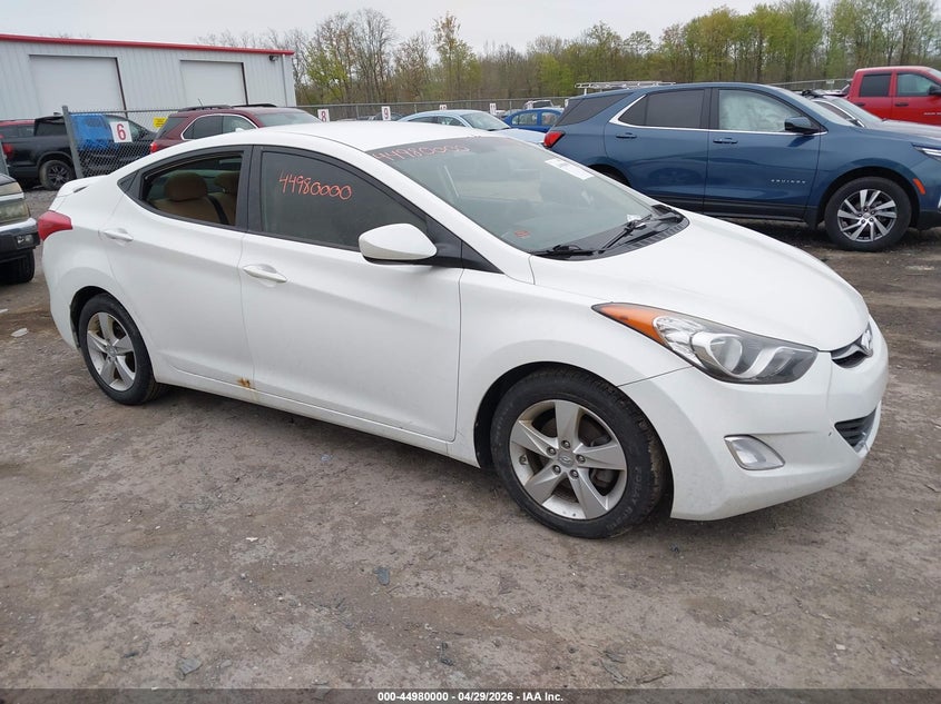 2013 Hyundai Elantra VIN 5NPDH4AE1DH281472 IAAI salvage auction — THEFT, Clear (Michigan), sold $825 on 2026-07-23 (photo 1)