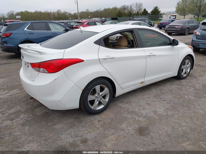 2013 Hyundai Elantra VIN 5NPDH4AE1DH281472 IAAI salvage auction — THEFT, Clear (Michigan), sold $825 on 2026-07-23 (photo 4)