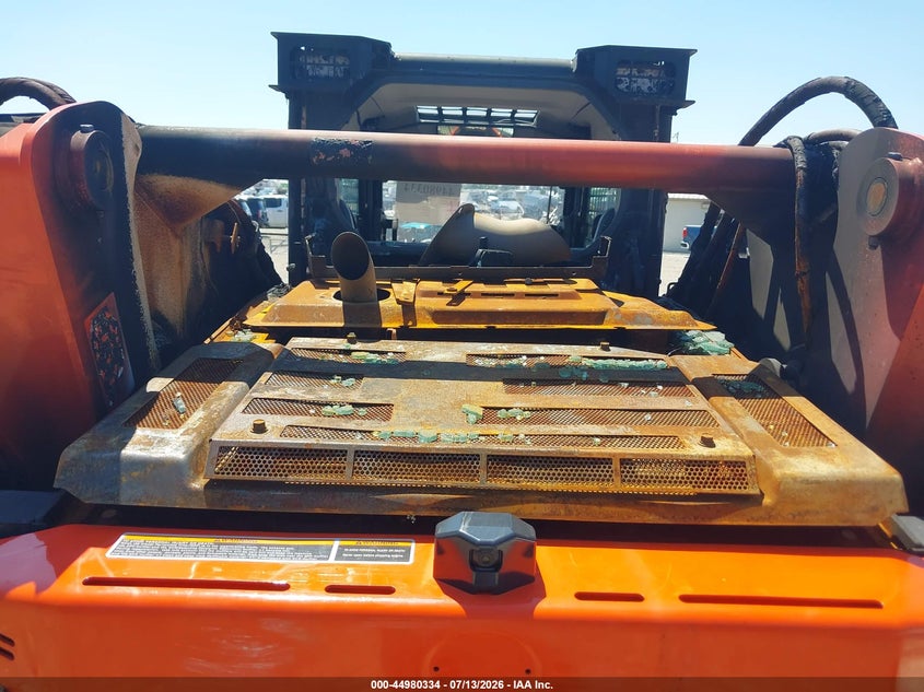 2025 Kubota Track loader VIN KBCZ065CES1K17013 IAAI salvage auction — Burn Engine, Bill Of Sale (Indiana), sold $2,550 on 2026-07-22 (photo 6)