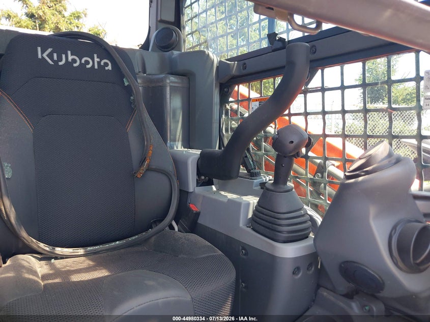 2025 Kubota Track loader VIN KBCZ065CES1K17013 IAAI salvage auction — Burn Engine, Bill Of Sale (Indiana), sold $2,550 on 2026-07-22 (photo 8)