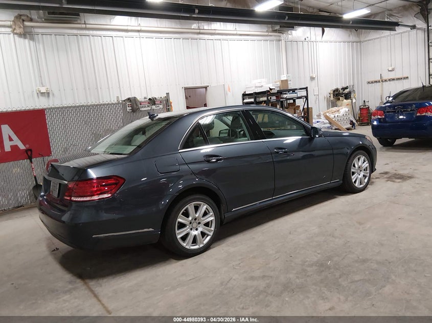 2014 Mercedes-benz E-klasse VIN WDDHF5KB5EA896204 IAAI salvage auction — HAIL, Salvage (Iowa), sold $4,500 on 2026-07-28 (photo 4)