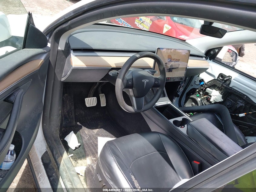 2023 Tesla Model y VIN 7SAYGDEF1PF797800 IAAI salvage auction — RIGHT SIDE, Salvage (Massachusetts), sold $12,100 on 2026-07-09 (photo 5)