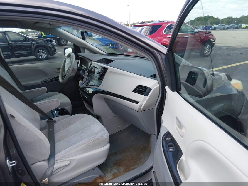 2013 Toyota Sienna VIN 5TDKK3DC3DS353246 IAAI salvage auction — WATER/FLOOD, Rebuildable (Florida), sold $1,400 on 2026-07-16 (photo 5)