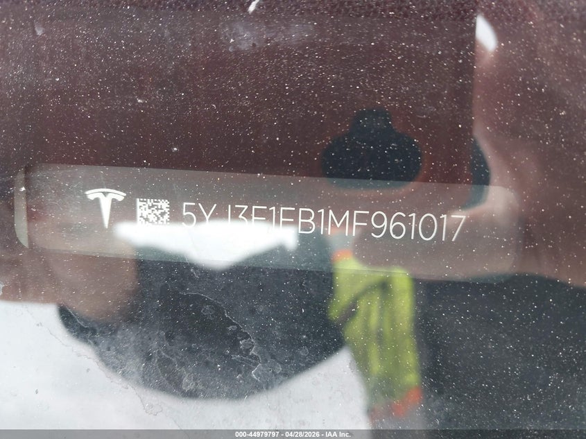2021 Tesla Model 3 VIN 5YJ3E1EB1MF961017 IAAI salvage auction — RIGHT FRONT, Regular (South Dakota), sold $4,650 on 2026-07-09 (photo 9)