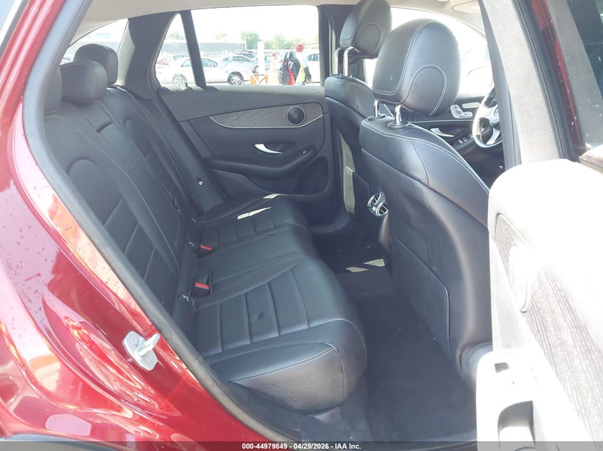 2016 Mercedes-benz Glc VIN WDC0G4KBXGF044803 IAAI salvage auction — SIDE, Salvage Title, sold $6,000 on 2026-08-01 (photo 8)