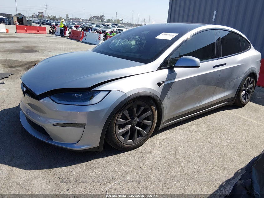 2025 Tesla Model x VIN 7SAXCAE54SF467204 IAAI salvage auction — RIGHT FRONT, Salvage Title, sold $8,600 on 2026-07-30 (photo 2)