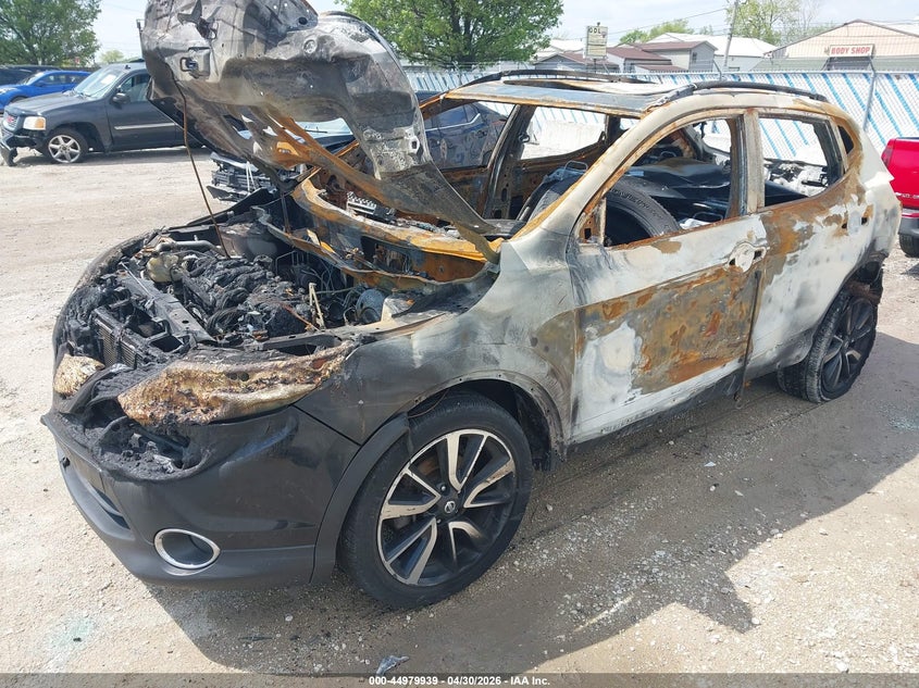 2017 Nissan Rogue VIN JN1BJ1CR0HW106434 IAAI salvage auction — ALL OVER, Junk (Illinois), sold $250 on 2026-07-07 (photo 2)