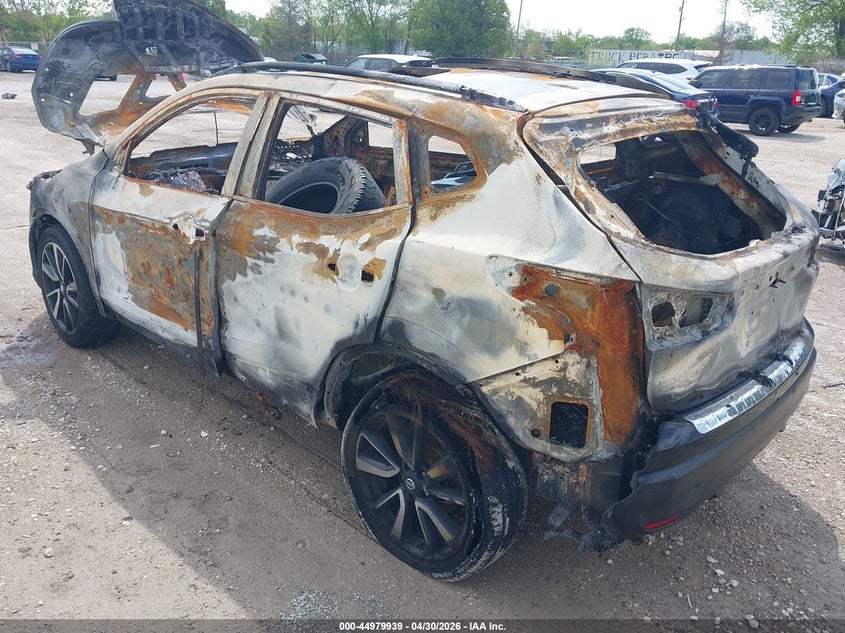 2017 Nissan Rogue VIN JN1BJ1CR0HW106434 IAAI salvage auction — ALL OVER, Junk (Illinois), sold $250 on 2026-07-07 (photo 3)