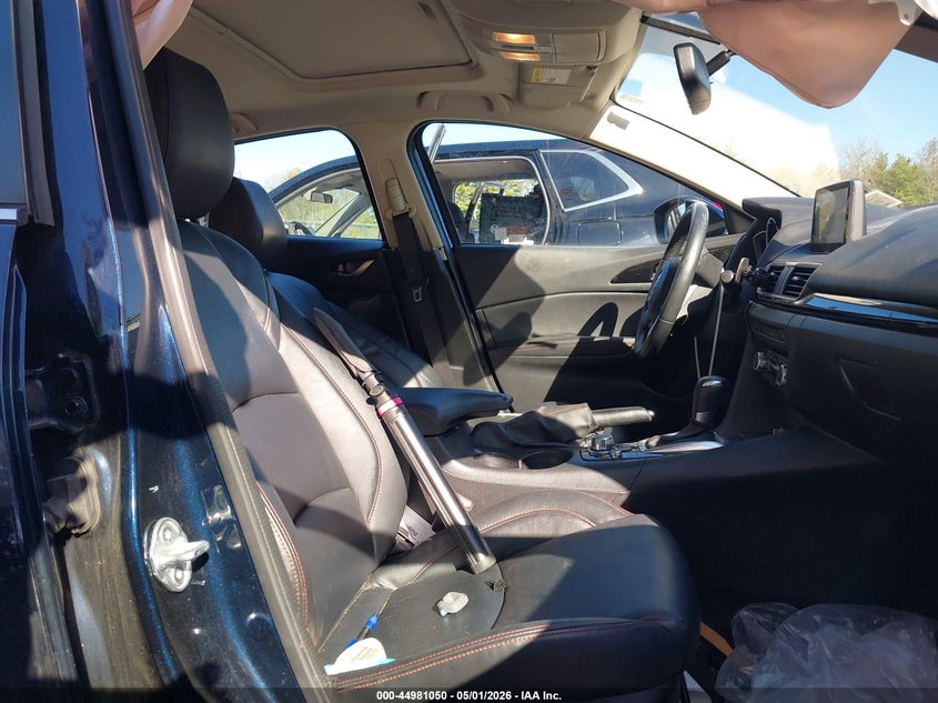 2015 Mazda 3 VIN JM1BM1M7XF1233770 IAAI salvage auction — RIGHT SIDE, Salvage Title, sold $1,275 on 2026-09-15 (photo 5)