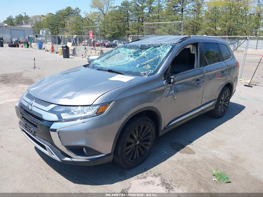 2020 Mitsubishi Outlander VIN JA4AZ3A3XLZ045476 IAAI salvage auction — ROLLOVER, Mv-907A (New York), sold $1,900 on 2026-07-16 (photo 2)