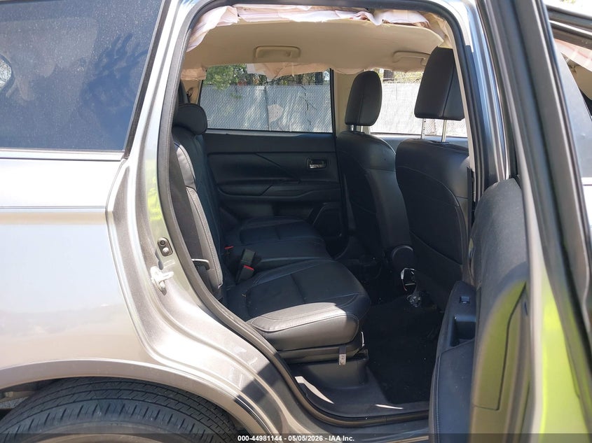 2020 Mitsubishi Outlander VIN JA4AZ3A3XLZ045476 IAAI salvage auction — ROLLOVER, Mv-907A (New York), sold $1,900 on 2026-07-16 (photo 8)