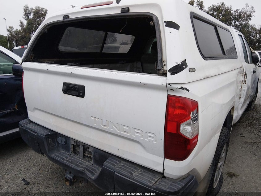 2018 Toyota Tundra VIN 5TFRM5F19JX132692 IAAI salvage auction — LEFT & RIGHT, Wait Title, sold $4,675 on 2026-07-16 (photo 4)