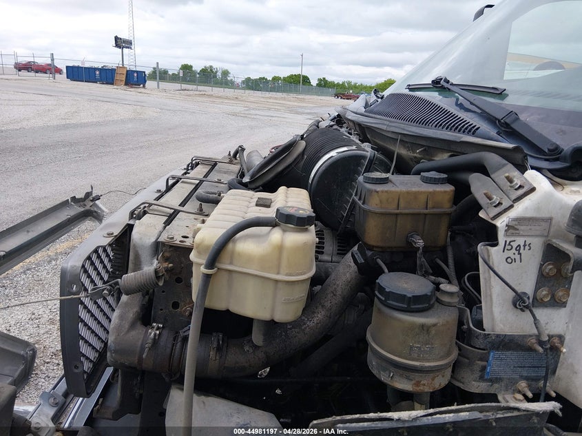 2005 Gmc C5500 VIN 1GDJ5C1205F518438 IAAI salvage auction — FRONT END, Salvage (Kansas), sold $525 on 2026-07-08 (photo 9)