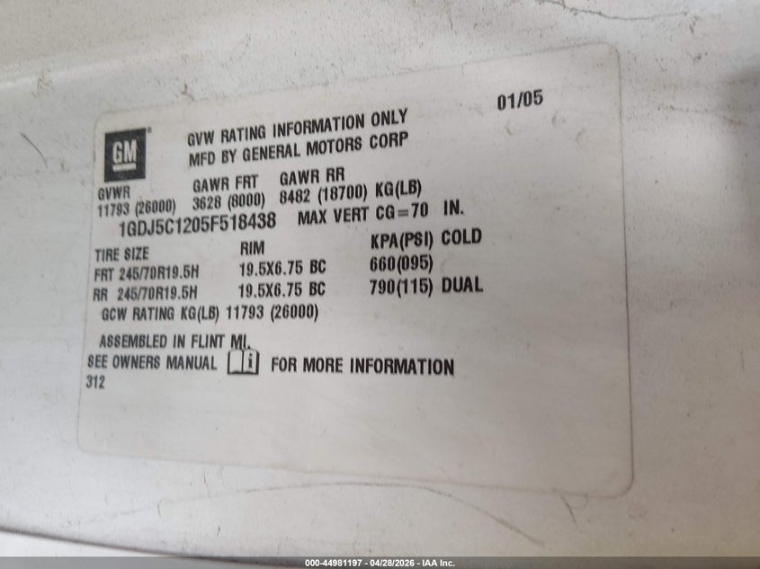 2005 Gmc C5500 VIN 1GDJ5C1205F518438 IAAI salvage auction — FRONT END, Salvage (Kansas), sold $525 on 2026-07-08 (photo 8)