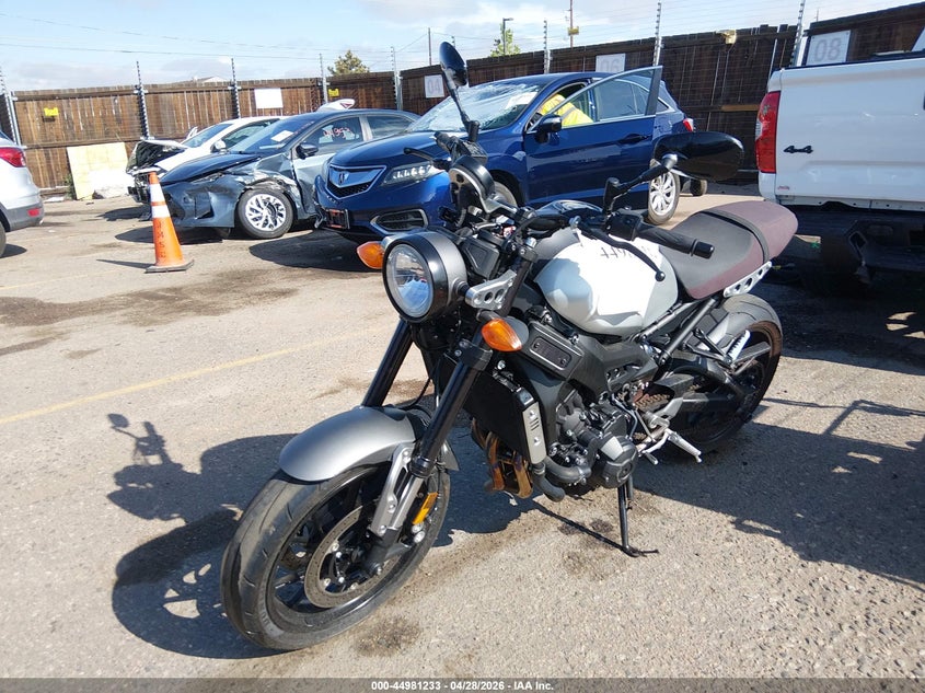 2016 Yamaha Xsr VIN JYARN47E0GA000081 IAAI salvage auction — MECHANICAL, Wait Title, sold $325 on 2026-07-29 (photo 2)
