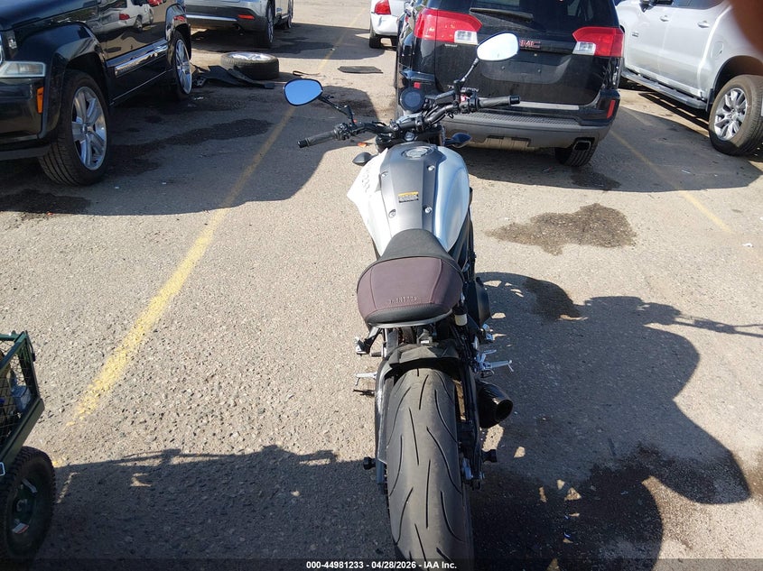 2016 Yamaha Xsr VIN JYARN47E0GA000081 IAAI salvage auction — MECHANICAL, Wait Title, sold $325 on 2026-07-29 (photo 6)