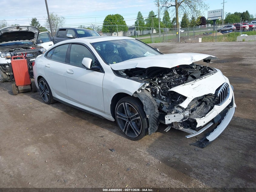 2022 BMW 2er VIN WBA73AK09N7J94340 IAAI salvage auction — RIGHT FRONT, Salvage (Michigan), sold $3,450 on 2026-07-30 (photo 1)