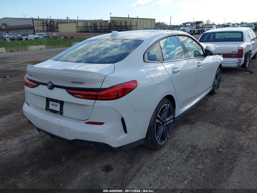 2022 BMW 2er VIN WBA73AK09N7J94340 IAAI salvage auction — RIGHT FRONT, Salvage (Michigan), sold $3,450 on 2026-07-30 (photo 4)