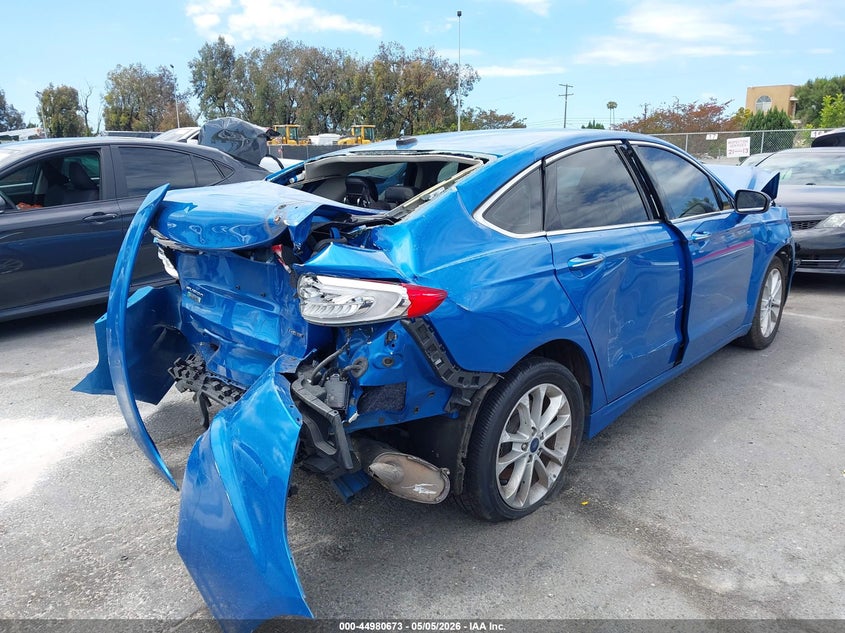 2019 Ford Fusion VIN 3FA6P0SU0KR173984 IAAI salvage auction — ALL OVER, Salvage (California), sold $1,050 on 2026-07-09 (photo 4)