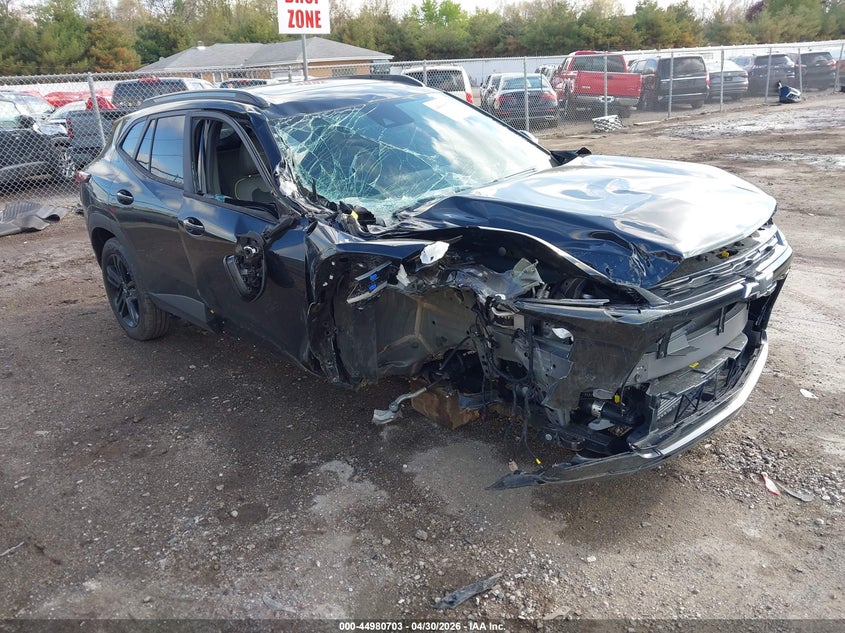 2026 Chevrolet Trax VIN KL77LKEP1TC056200 IAAI salvage auction — RIGHT SIDE, Salvage Title, sold $25 on 2026-07-28 (photo 1)