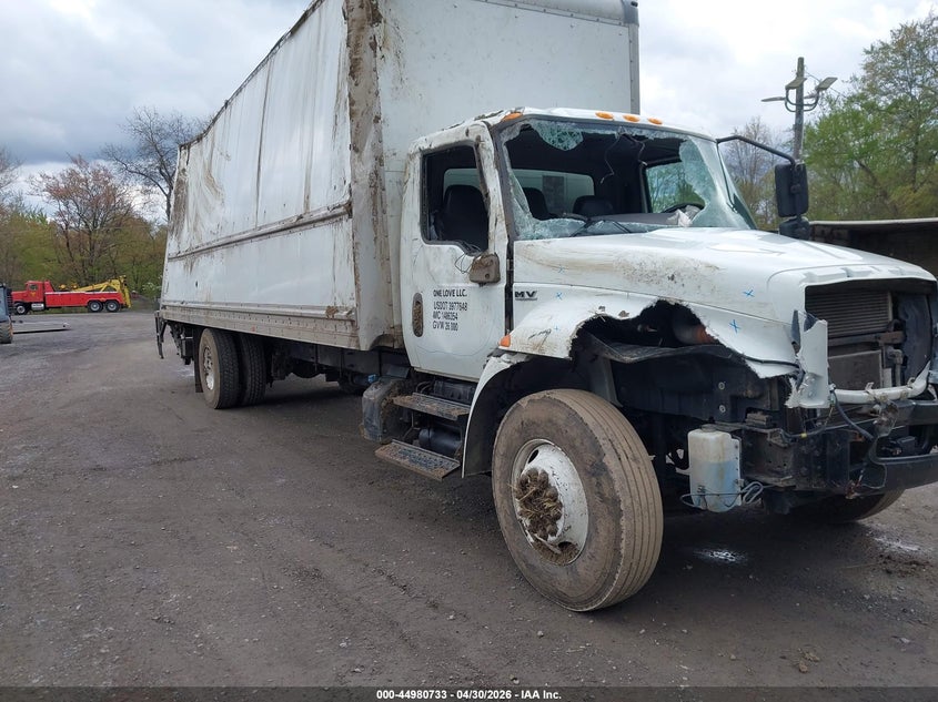 2021 International VIN 3HAEUMML1ML680985 IAAI salvage auction — RIGHT SIDE, Salvage (Pennsylvania), sold $2,050 on 2026-07-08 (photo 1)