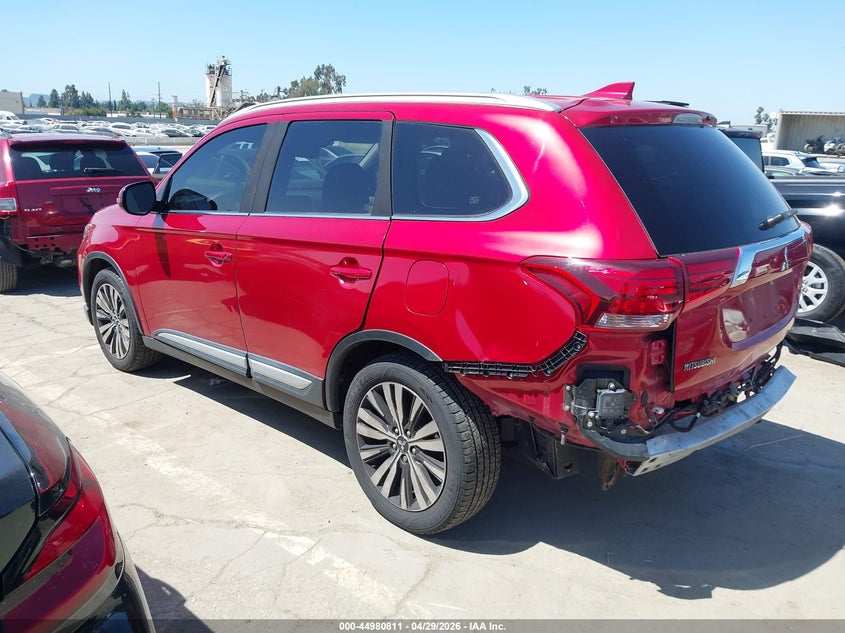 2019 Mitsubishi Outlander VIN JA4AZ3A3XKZ005266 IAAI salvage auction — REAR END, Salvage Title, sold $3,600 on 2026-09-27 (photo 3)