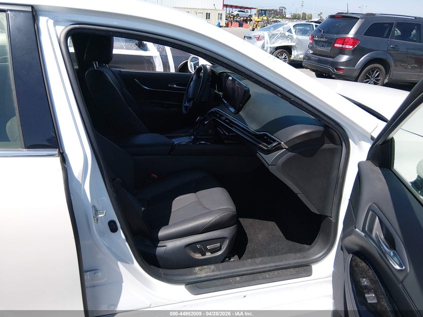 2023 Toyota Mirai VIN JTDAAAAAXPA010599 IAAI salvage auction — FRONT & REAR, Salvage Title, sold $1,700 on 2026-07-30 (photo 5)