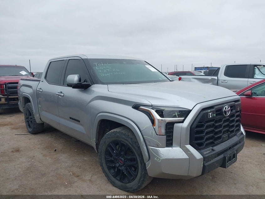 2022 Toyota Tundra VIN 5TFLA5AB8NX014945 IAAI salvage auction — RIGHT FRONT, Original (Texas), sold $15,800 on 2026-07-11 (photo 1)