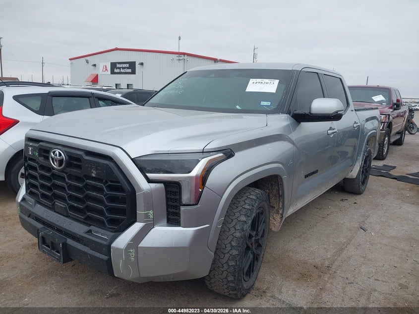 2022 Toyota Tundra VIN 5TFLA5AB8NX014945 IAAI salvage auction — RIGHT FRONT, Original (Texas), sold $15,800 on 2026-07-11 (photo 2)