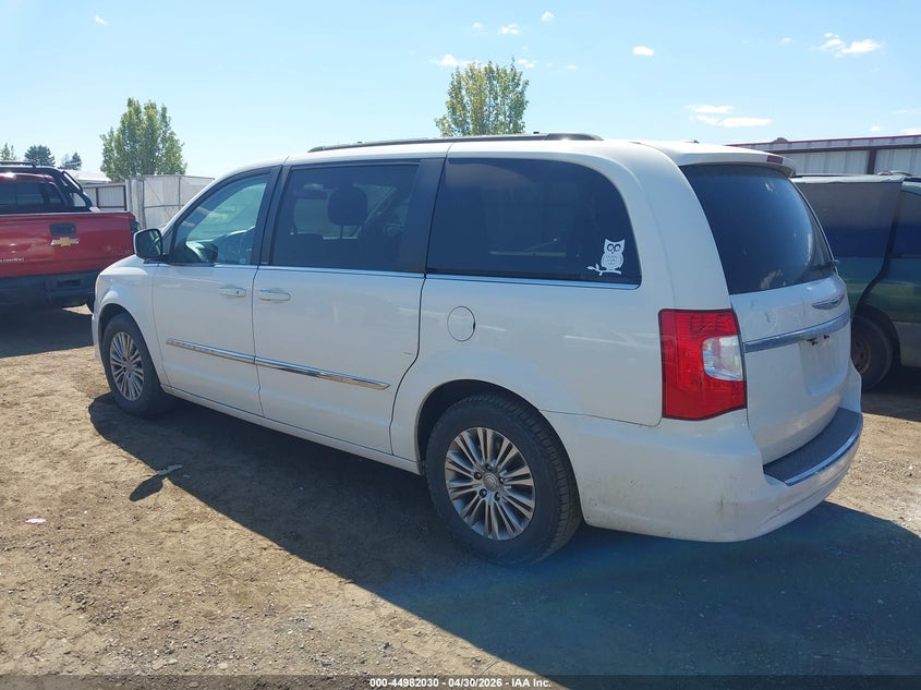2013 Chrysler Town & country VIN 2C4RC1CG9DR707767 IAAI salvage auction — NORMAL WEAR, Clear (Idaho), sold $275 on 2026-07-12 (photo 3)