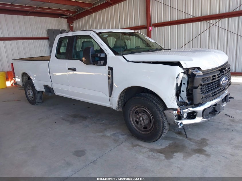 2025 Ford F250 VIN 1FT7X2AA2SEC23000 — IAAI salvage auction photo